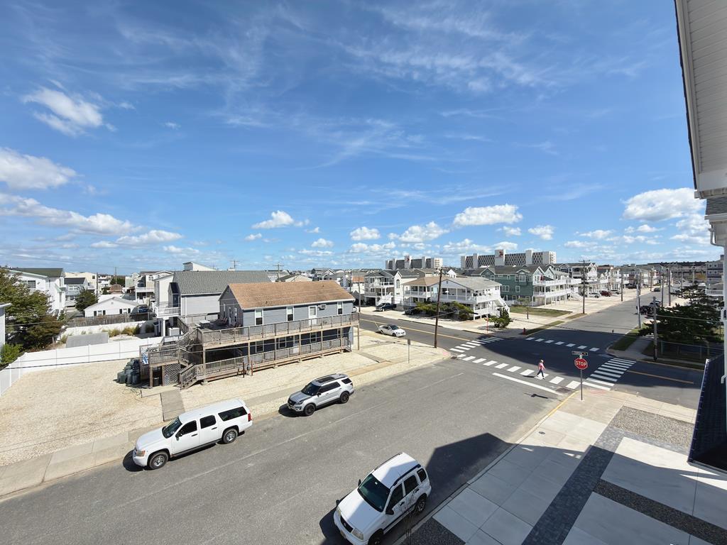 206 39th Street West, Sea Isle City (Center)