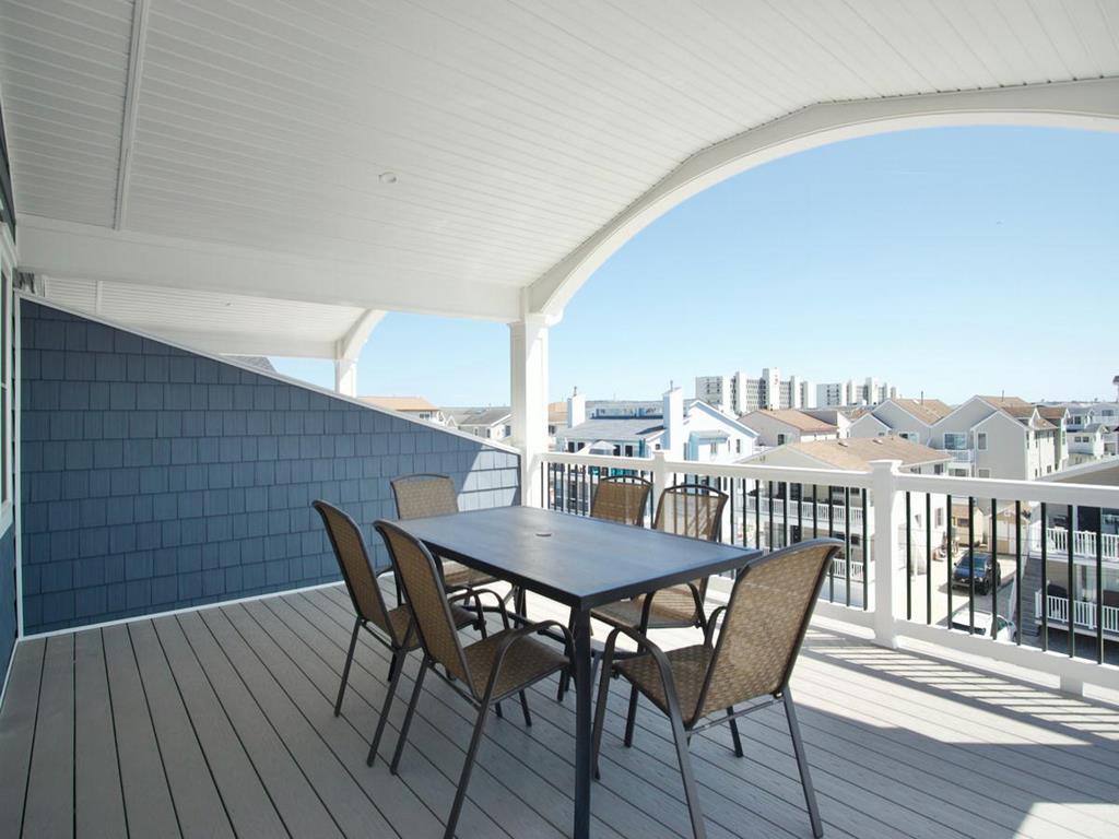 115 32nd Street, Sea Isle City (Center)