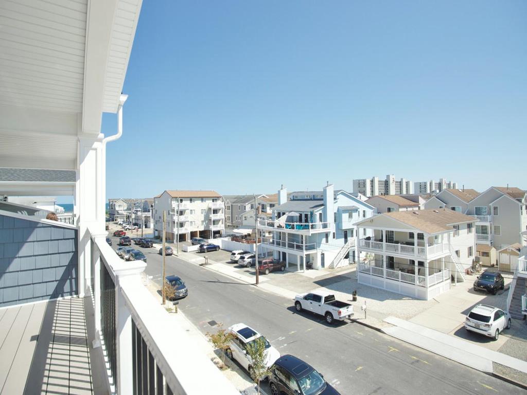 115 32nd Street, Sea Isle City (Center)