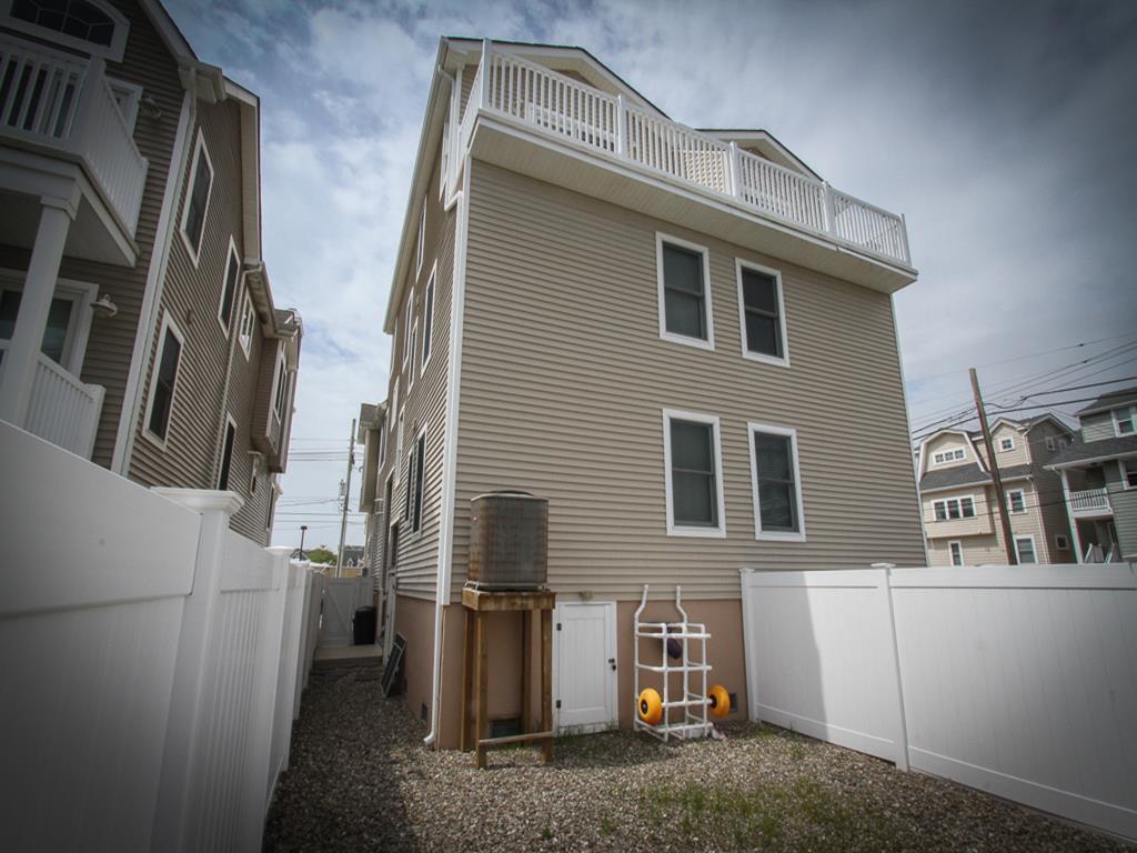 147 44th Street, Sea Isle City (Center)