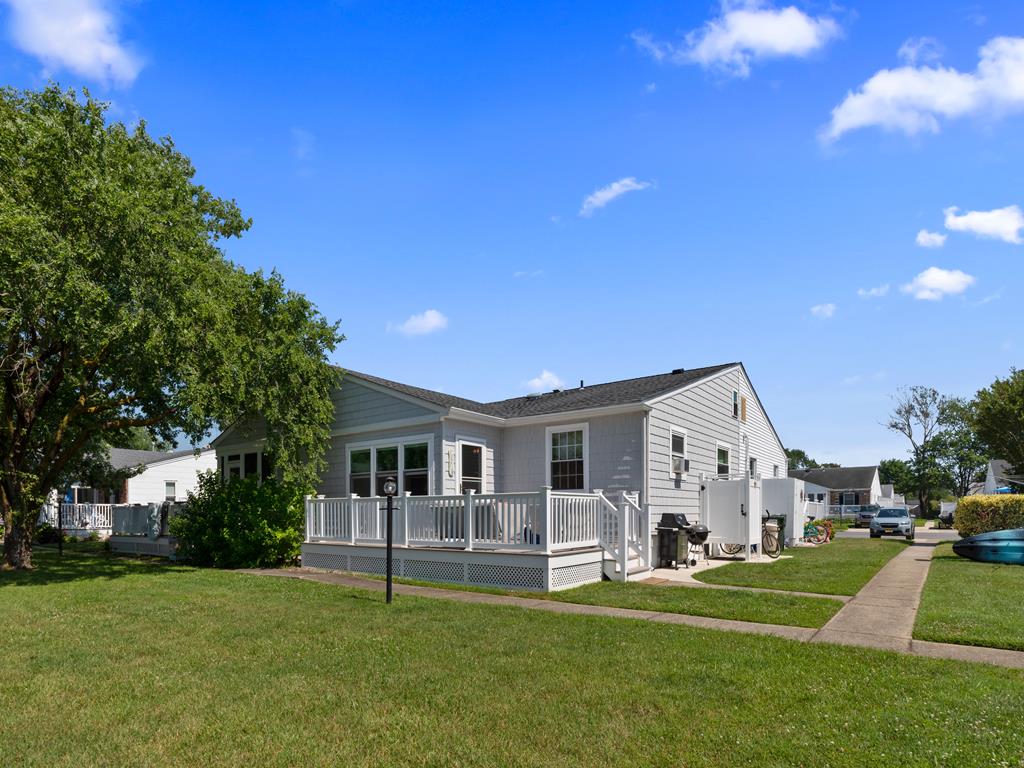 Illinois Avenue Hideaway | Photo 21