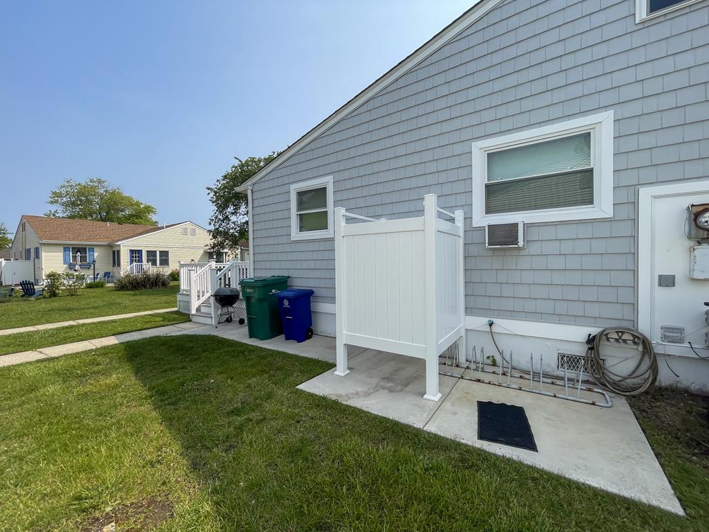 Illinois Avenue Hideaway | Photo 23