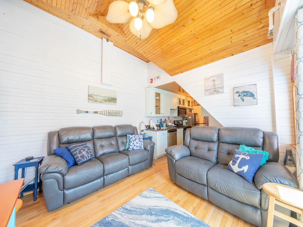 4800 Landis Avenue - Picture 