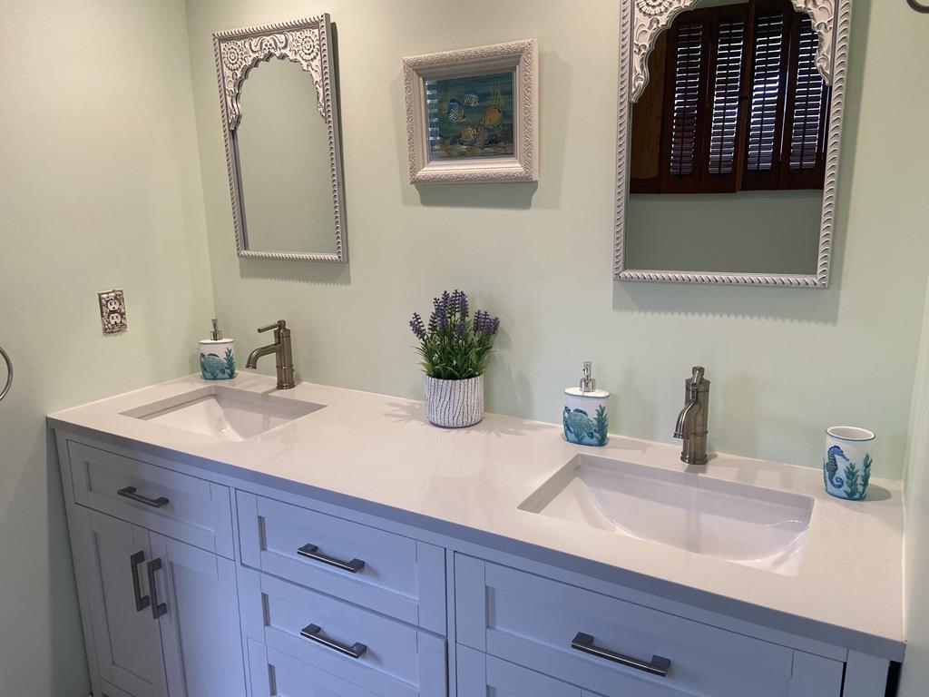 18 Antioch Road, High Bar Harbor (Bay Front)