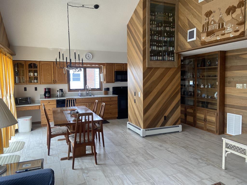 18 Antioch Road, High Bar Harbor (Bay Front)