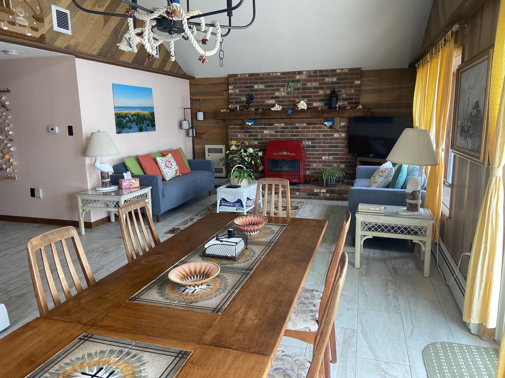 18 Antioch Road, High Bar Harbor (Bay Front)