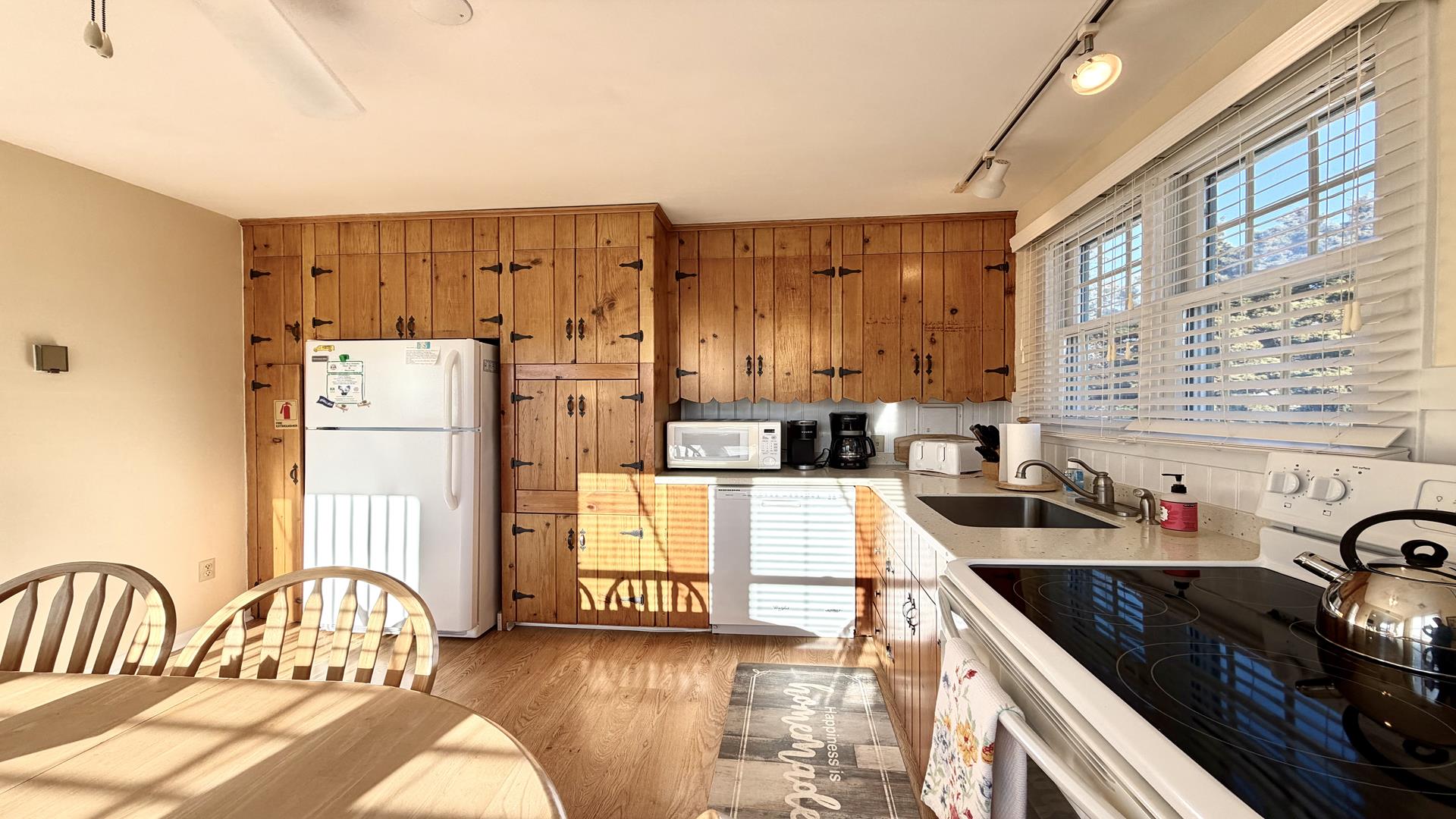 Diller Fisher Realtors | 256 98th Street, Stone Harbor | Vacation