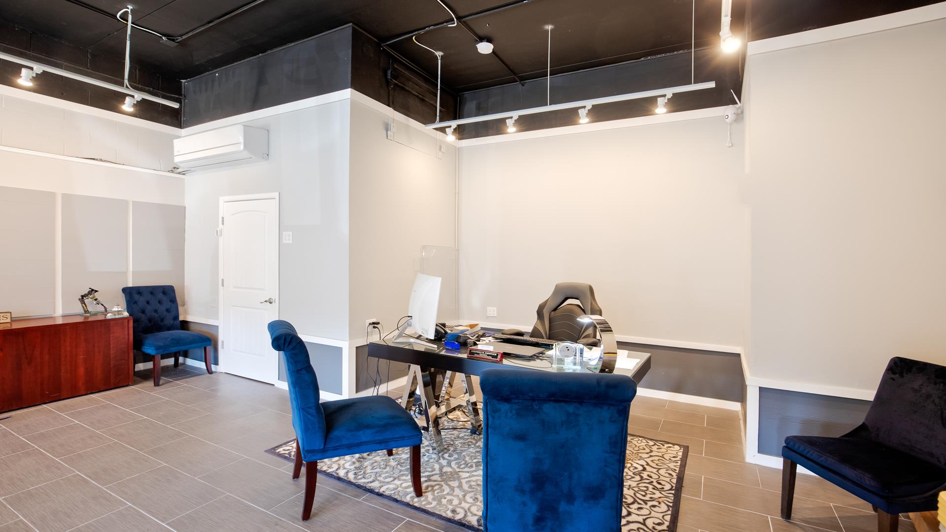 9505 Third Avenue, Stone Harbor (Business District)