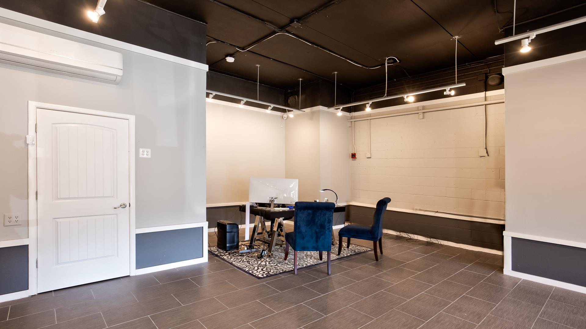 9505 Third Avenue, Stone Harbor (Business District)