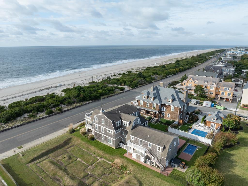 1607 Beach Ave, 2nd and 3rd Floors | Photo 3