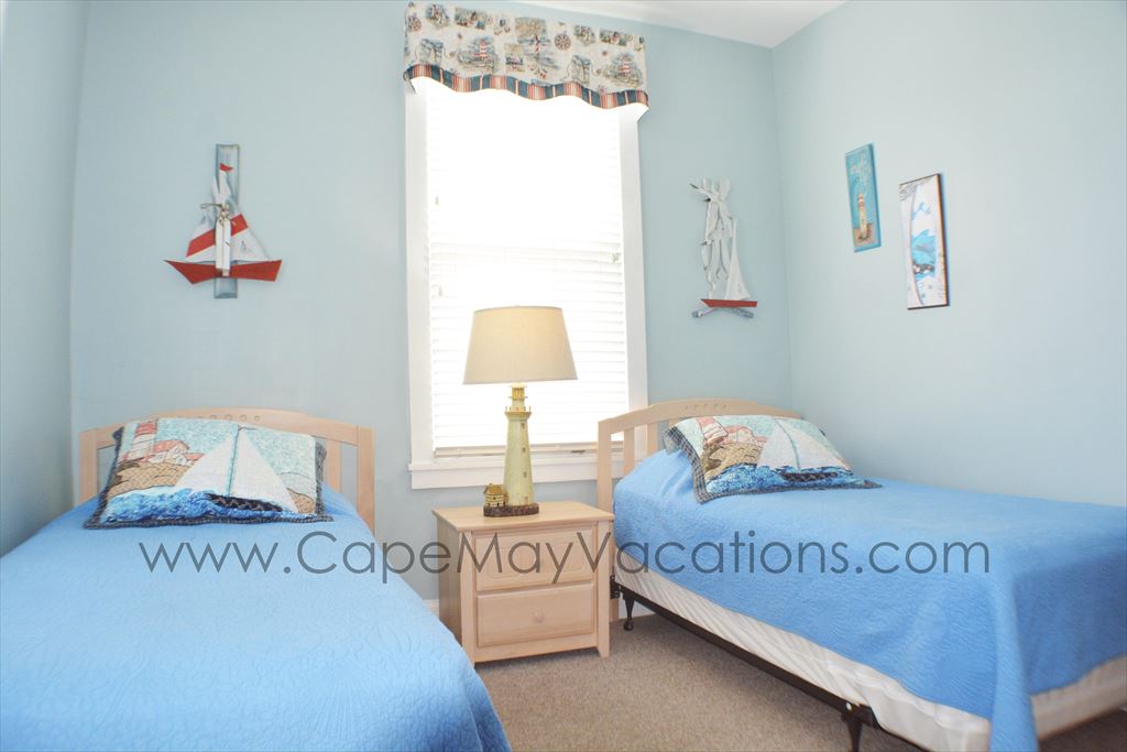 225 Grant Street | Photo 15