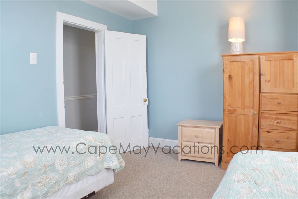 225 Grant Street | Photo 18