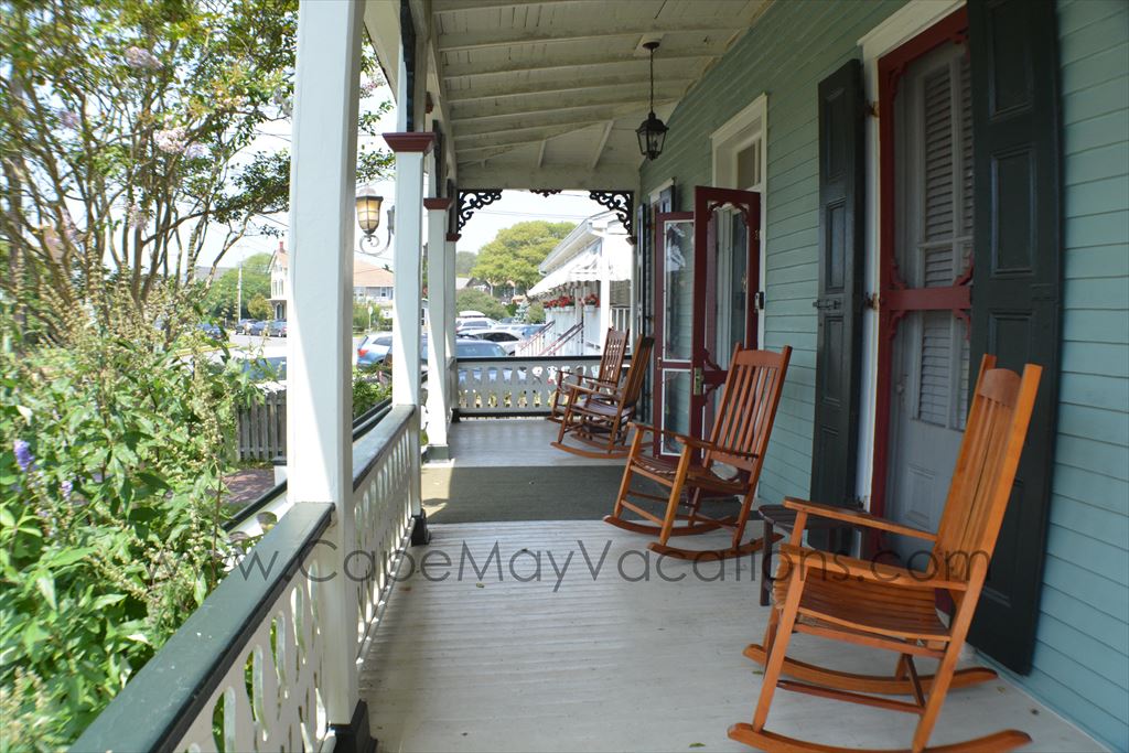 225 Grant Street | Photo 4