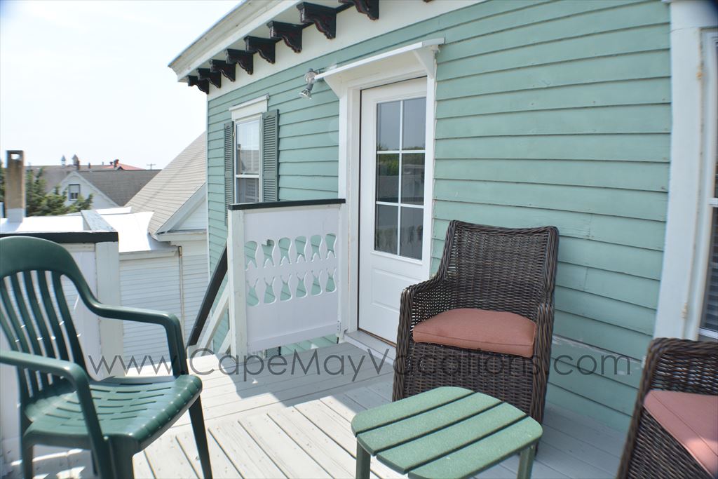 225 Grant Street | Photo 23