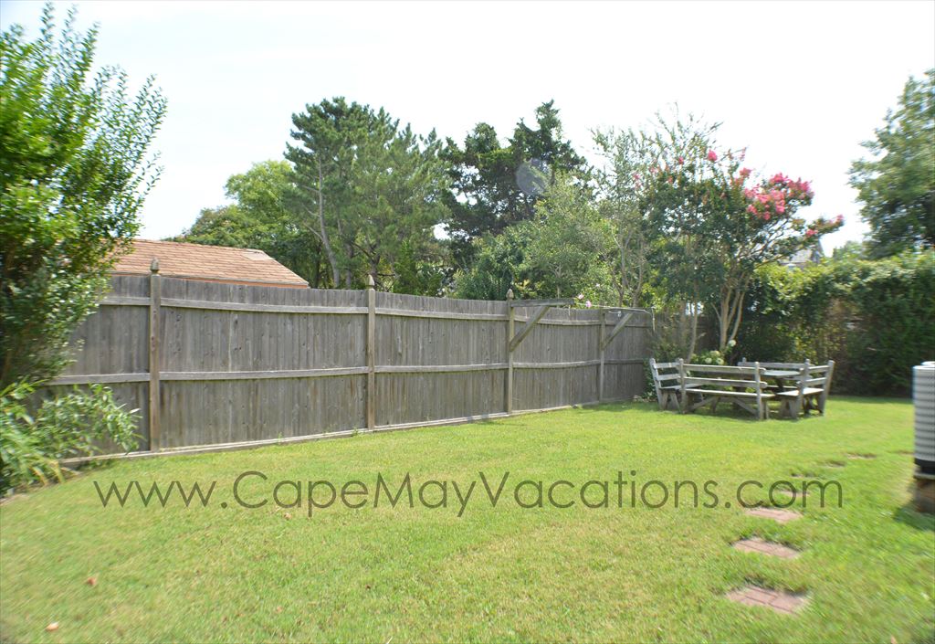 225 Grant Street | Photo 26