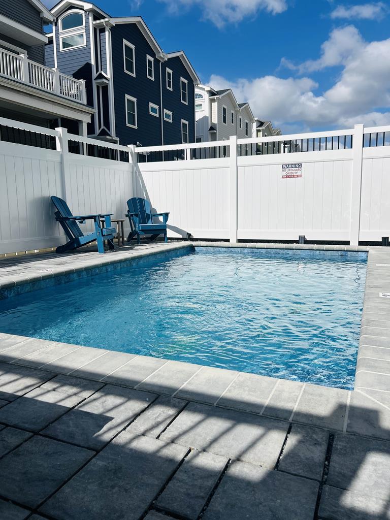 206 39th Street East | Photo 3