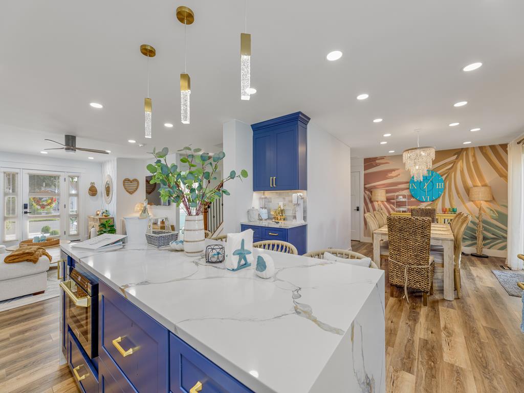 Good Vibrations By The Bay - 2 Blocks To Beach | Photo 12