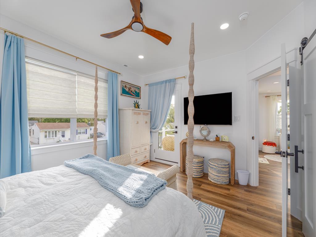 Good Vibrations By The Bay - 2 Blocks To Beach | Photo 19