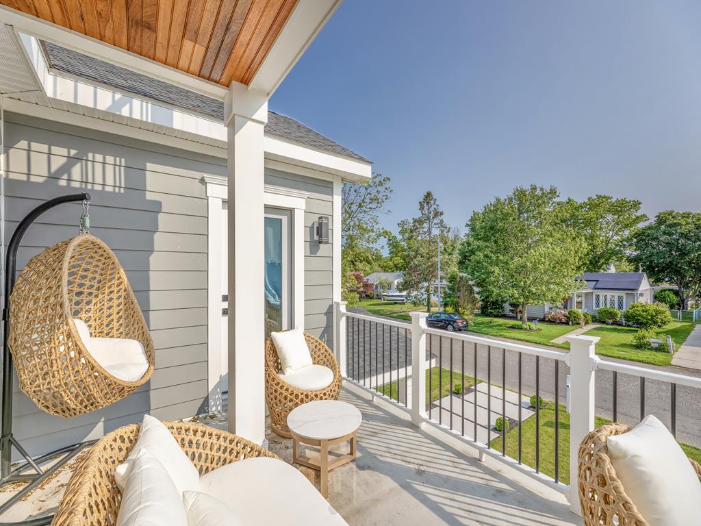 Good Vibrations By The Bay - 2 Blocks To Beach | Photo 24