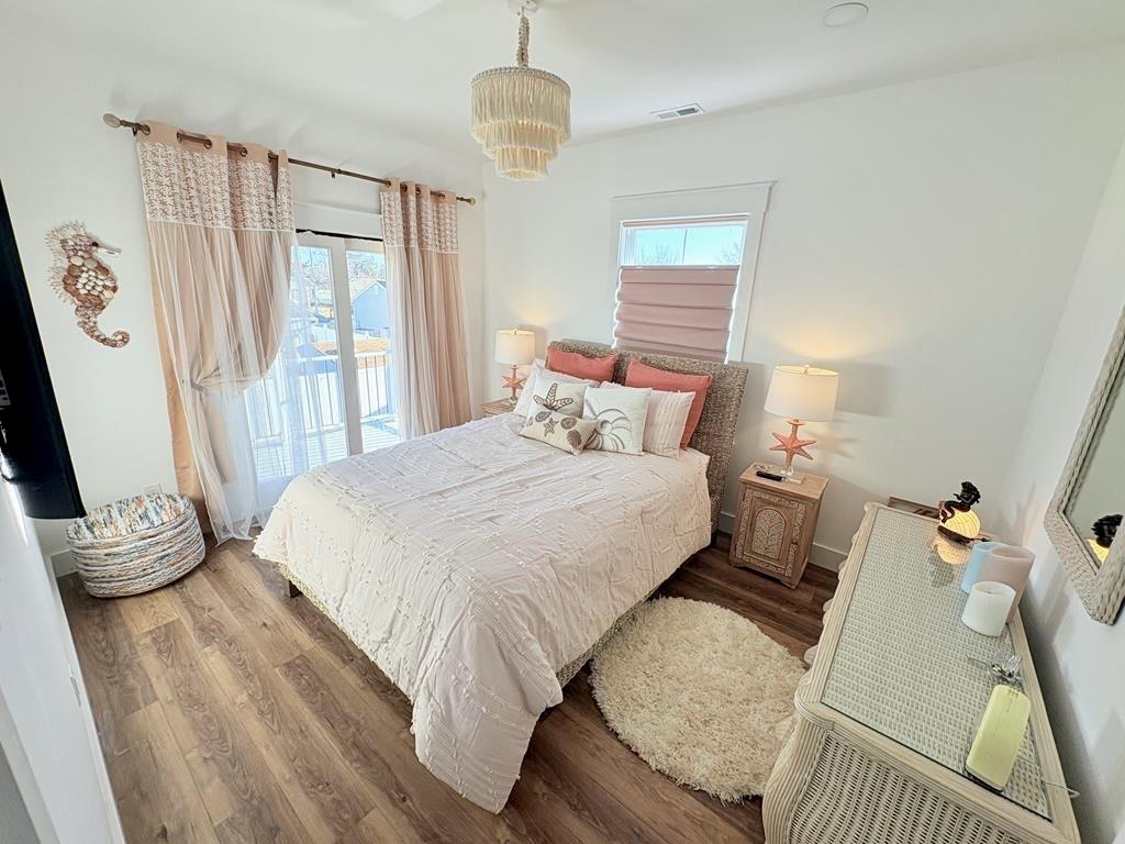 Good Vibrations By The Bay - 2 Blocks To Beach | Photo 26