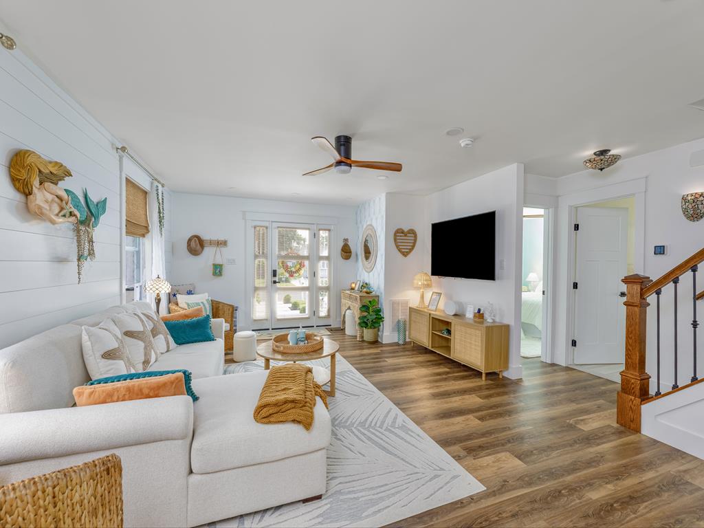 Good Vibrations By The Bay - 2 Blocks To Beach | Photo 10