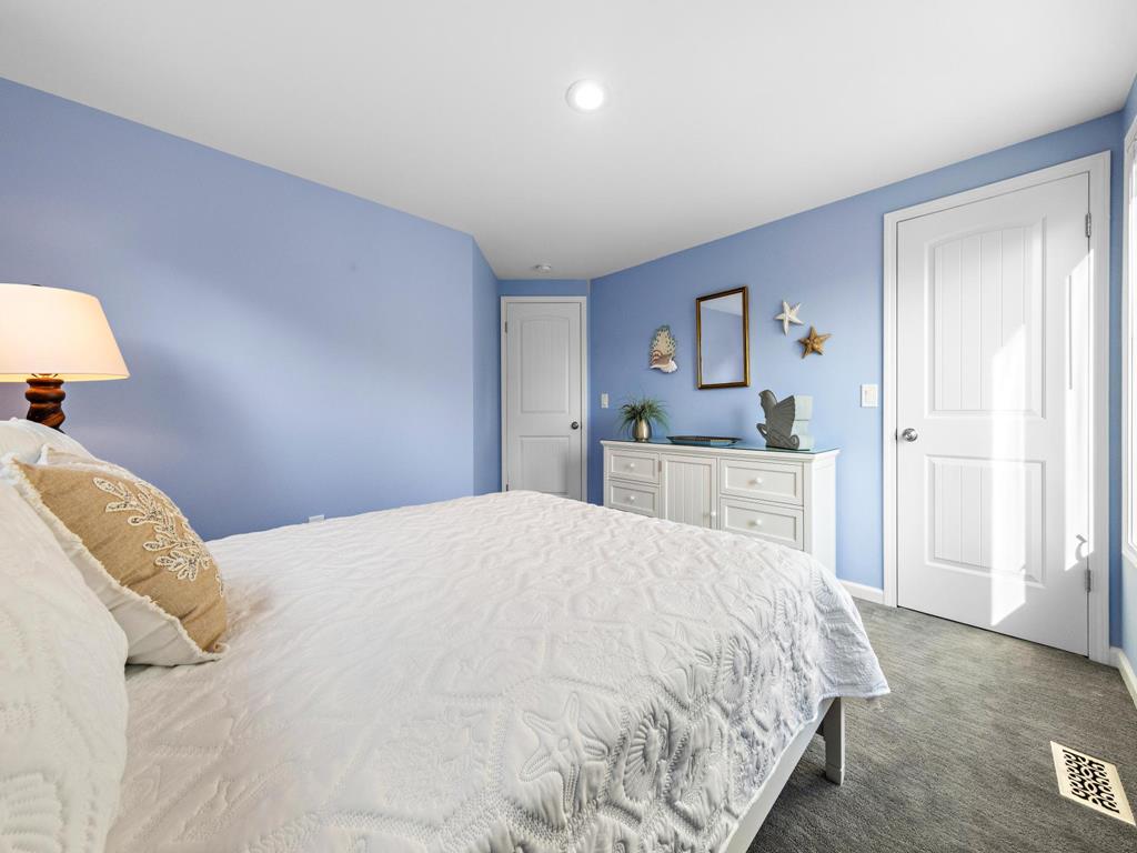 112 E. Sailboat Drive, Peahala Park (Ocean Block)