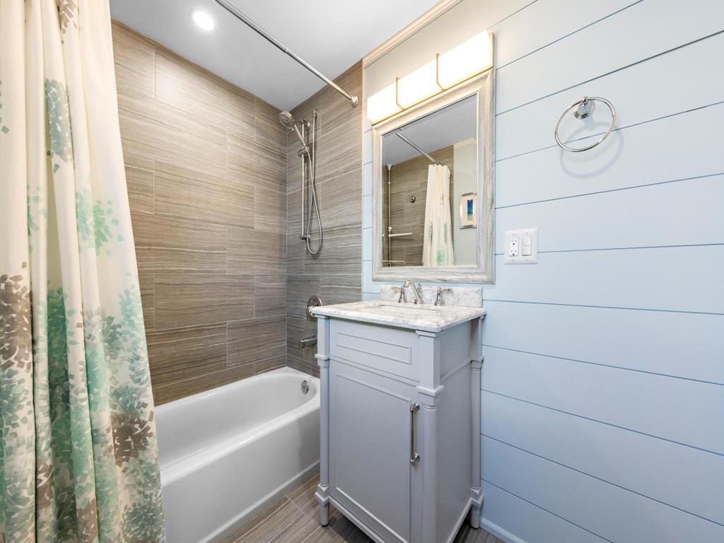 112 E. Sailboat Drive, Peahala Park (Ocean Block)