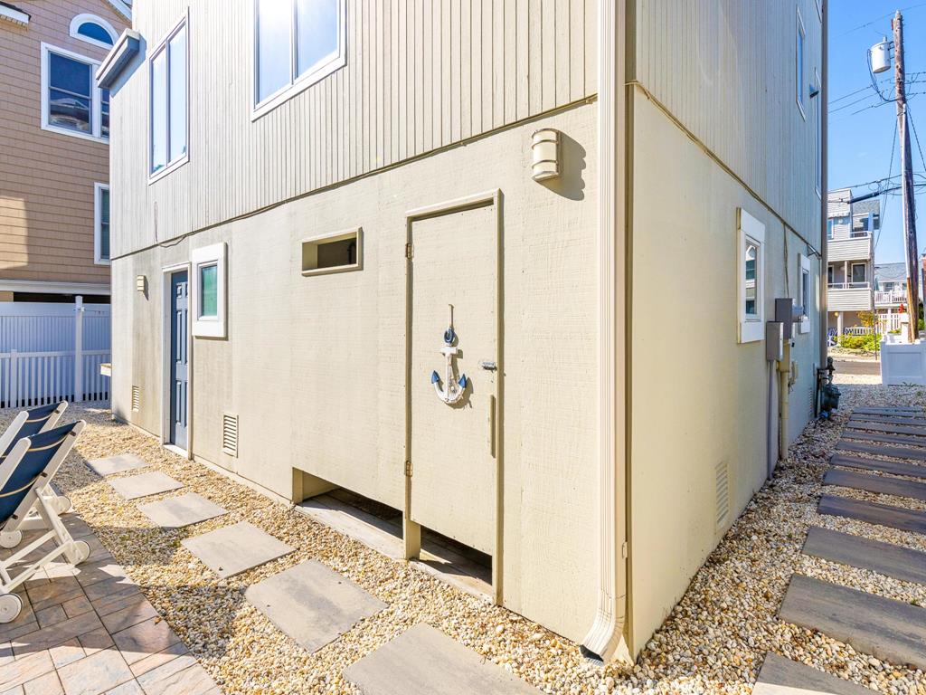 112 E. Sailboat Drive, Peahala Park (Ocean Block)