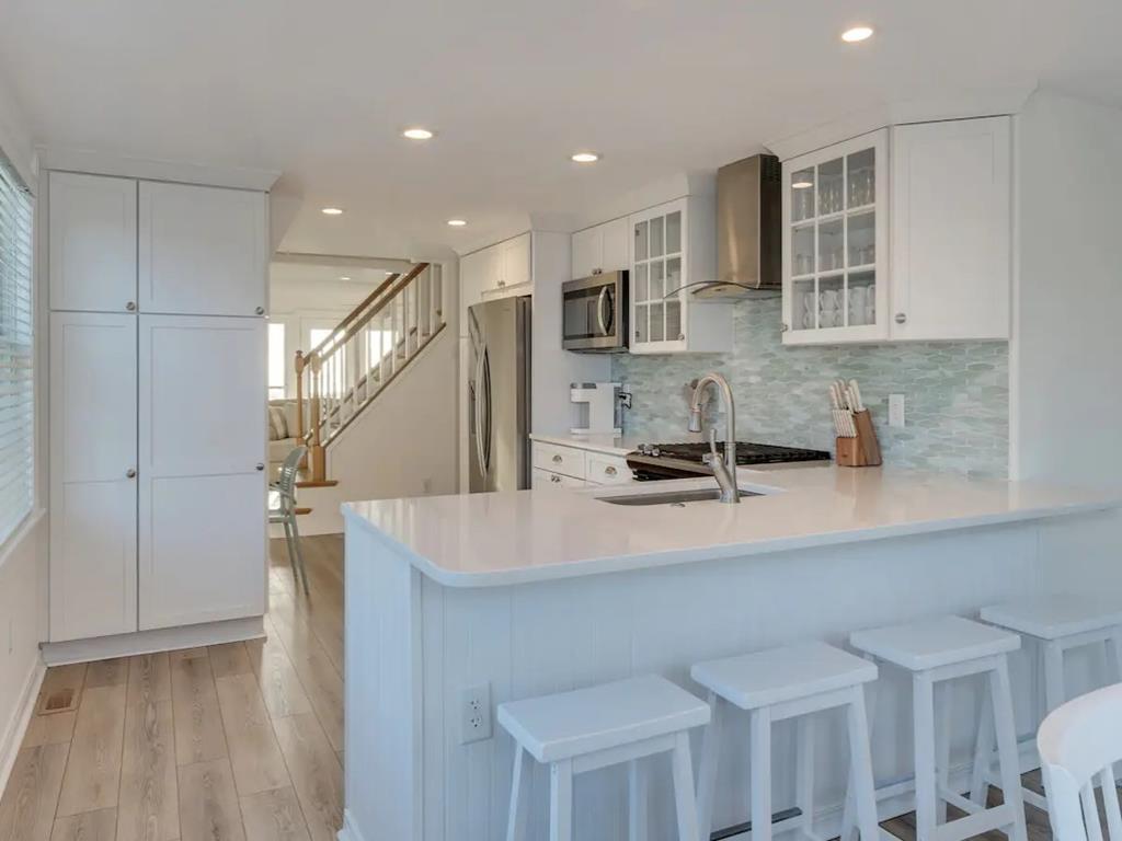 Sunsets By the Bay - 4006 Shore Drive | Photo 14