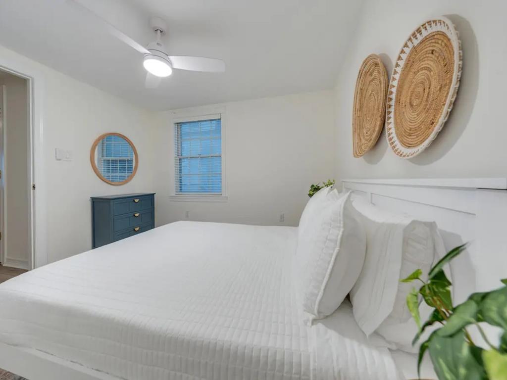 Sunsets By the Bay - 4006 Shore Drive | Photo 26