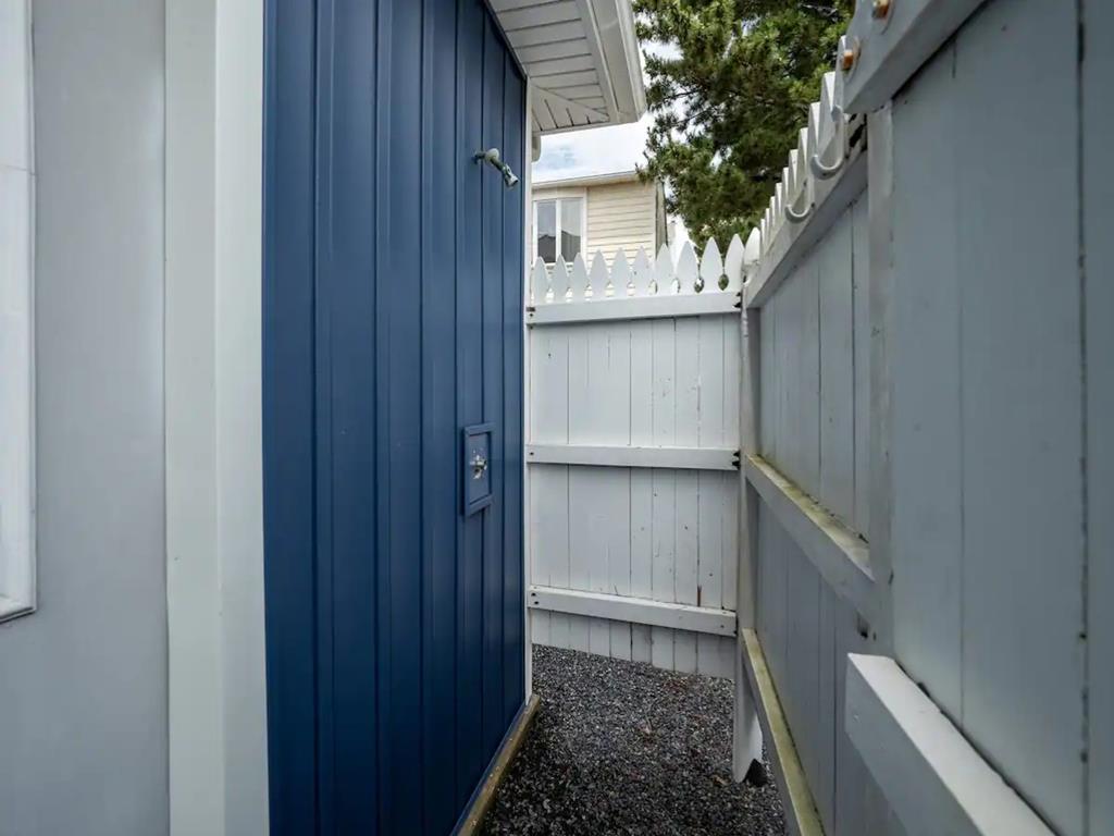 Sunsets By the Bay - 4006 Shore Drive | Photo 37