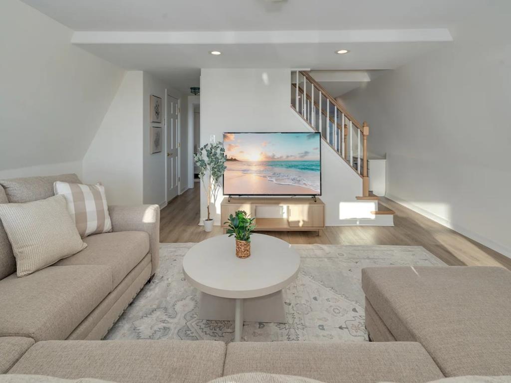 Sunsets By the Bay - 4006 Shore Drive | Photo 6