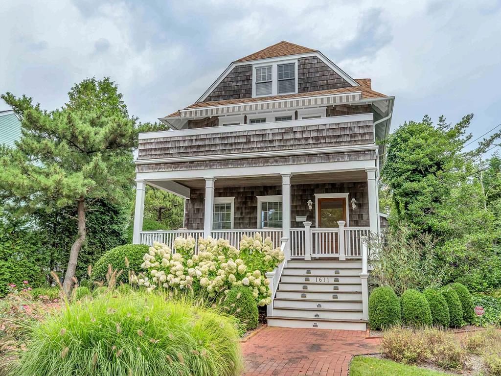 6 Bedoom - Close to the Beach! 1611 New Jersey | Photo 3