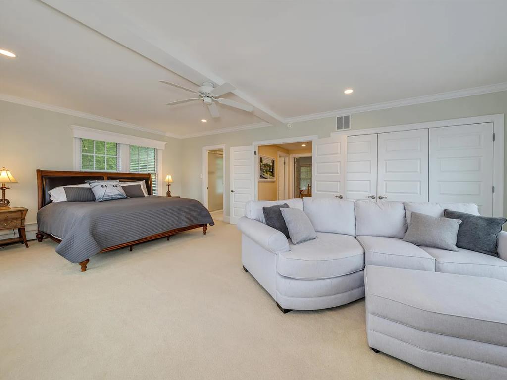 6 Bedoom - Close to the Beach! 1611 New Jersey | Photo 18