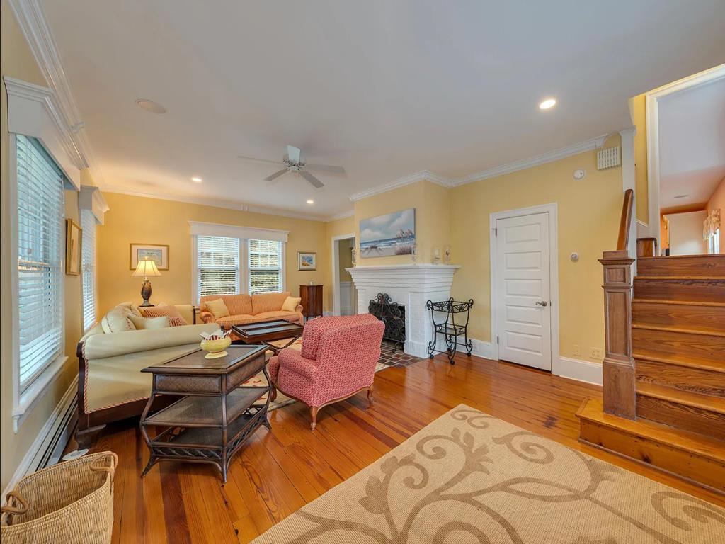 6 Bedoom - Close to the Beach! 1611 New Jersey | Photo 4