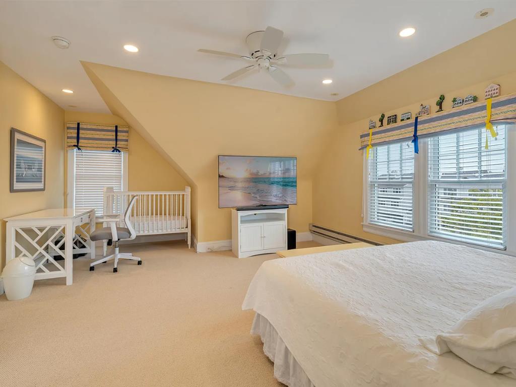 6 Bedoom - Close to the Beach! 1611 New Jersey | Photo 27