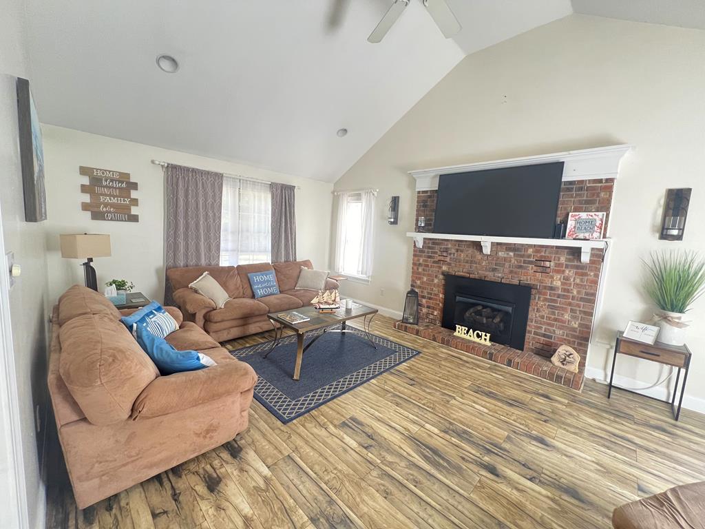 621 Jonathan Hoffman Road | Photo 5