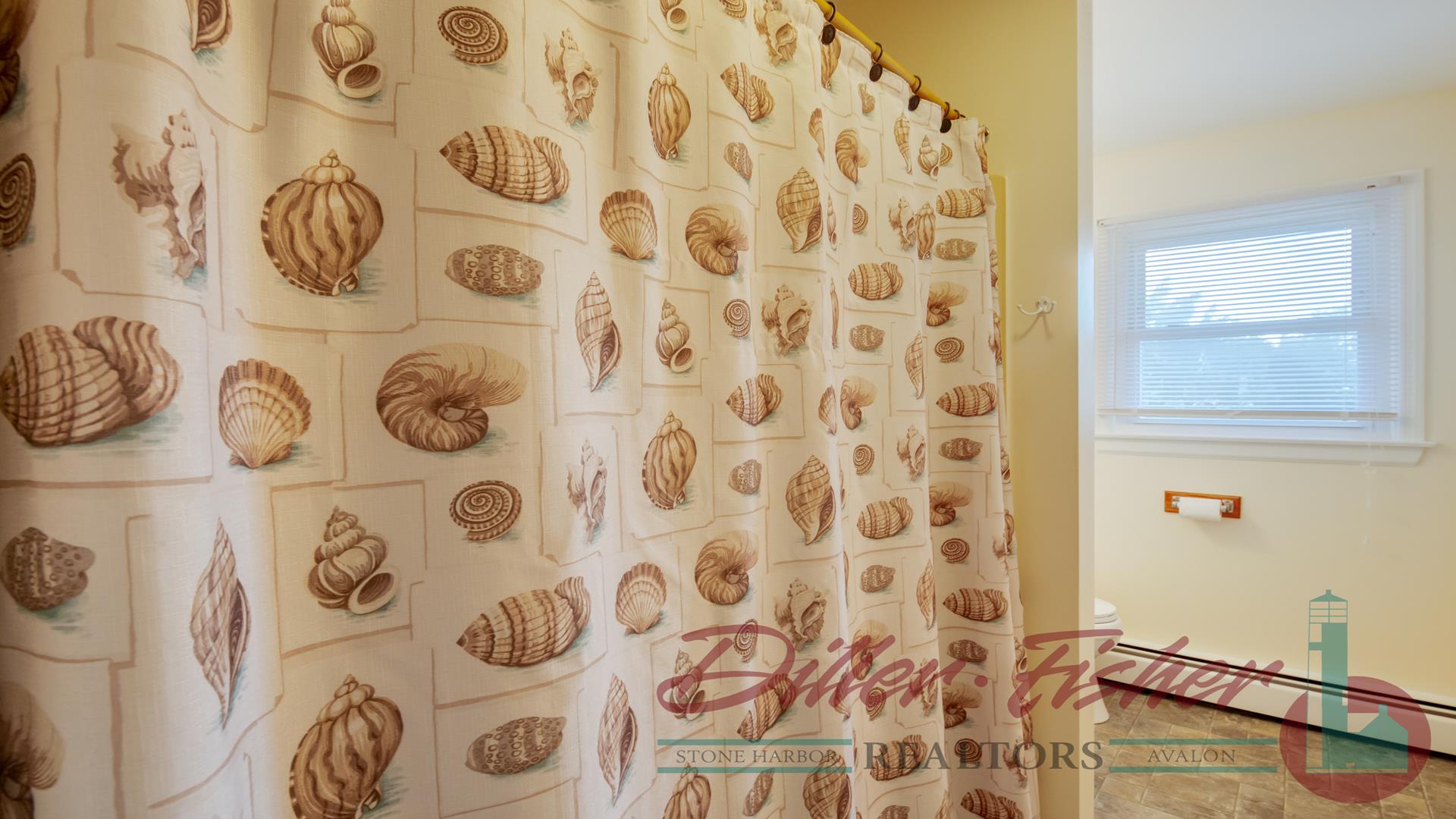 294 63rd Street, Avalon (Mid-Island)