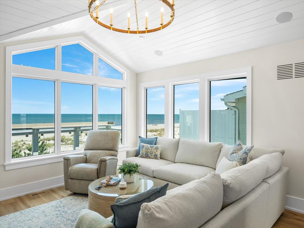 7701 Pleasure Avenue, Sea Isle City (Beach Front)