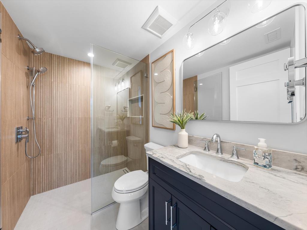 7701 Pleasure Avenue, Sea Isle City (Beach Front)