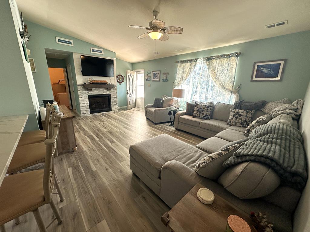 1304 Pittsburgh Ave | Photo 5