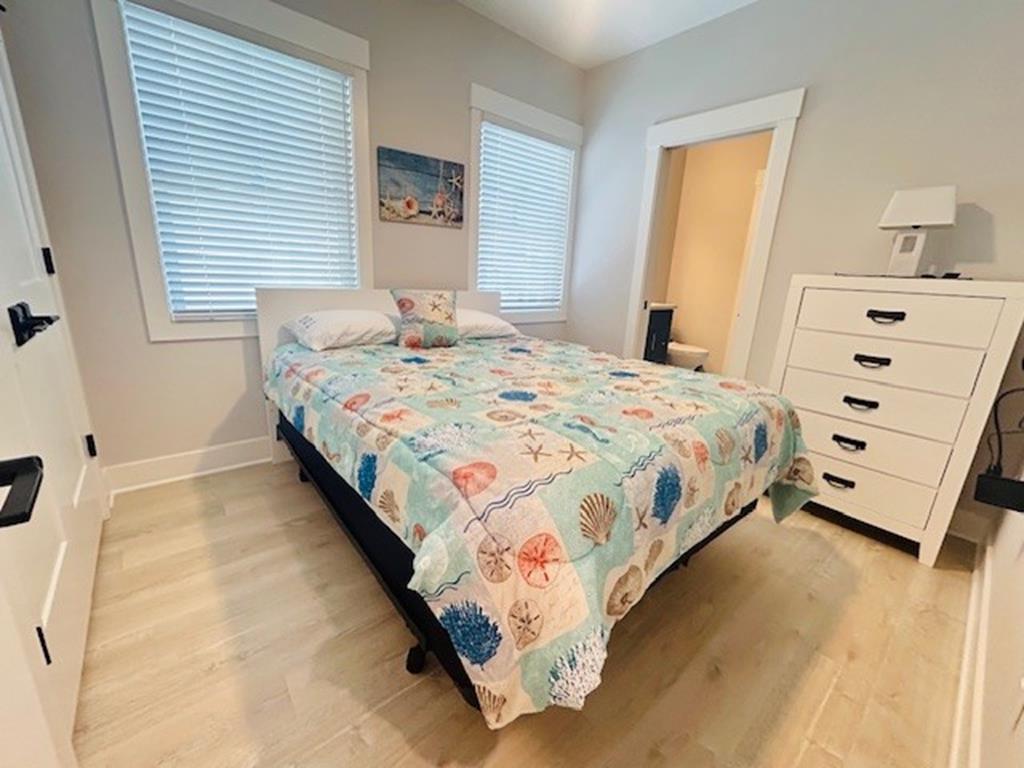 30 42nd Street East, Sea Isle City (Beach Block)