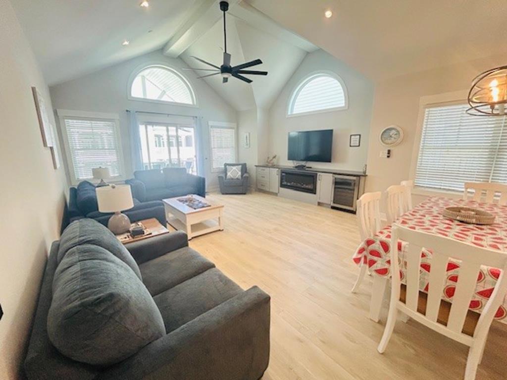 30 42nd Street East, Sea Isle City (Beach Block)