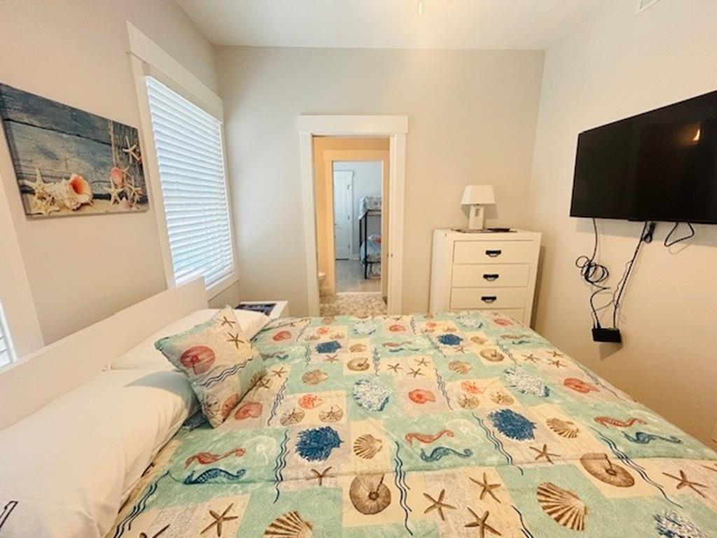 30 42nd Street East, Sea Isle City (Beach Block)