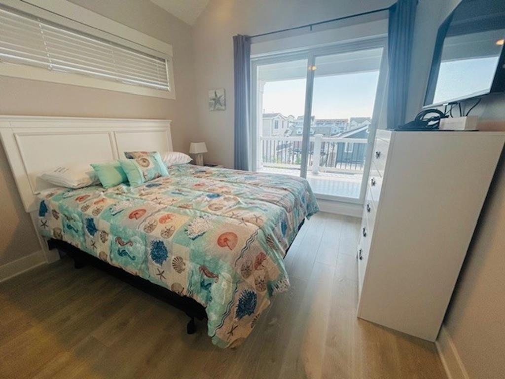 30 42nd Street East, Sea Isle City (Beach Block)