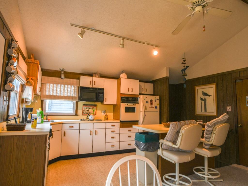 1010 S. Beach Avenue, Beach Haven (Ocean Side)