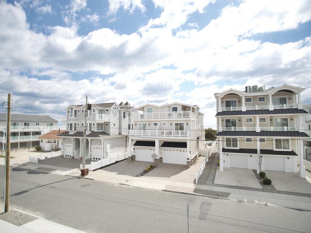 7112 Pleasure Avenue 2