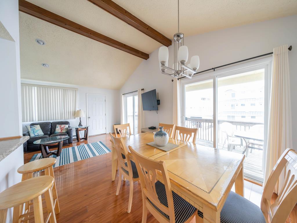 7112 Pleasure Avenue 6