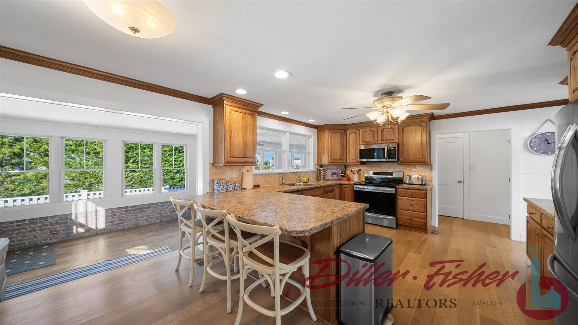 231 118th Street, Stone Harbor (Mid-Island) - Picture 4