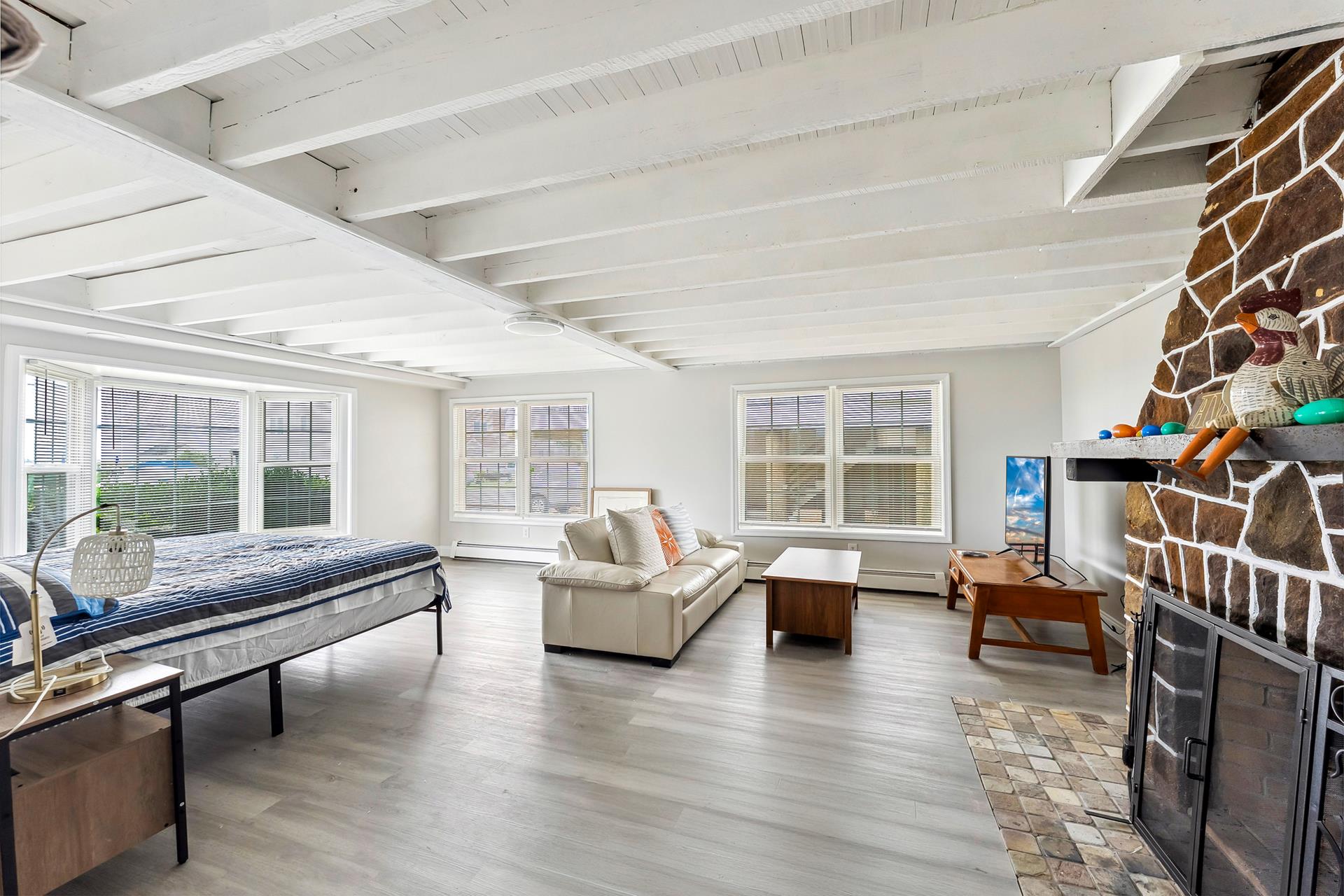 461 Old Avalon Blvd., Avalon Manor (Other)